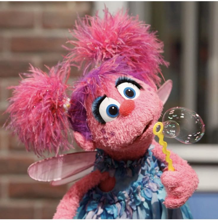 pembe karakter 